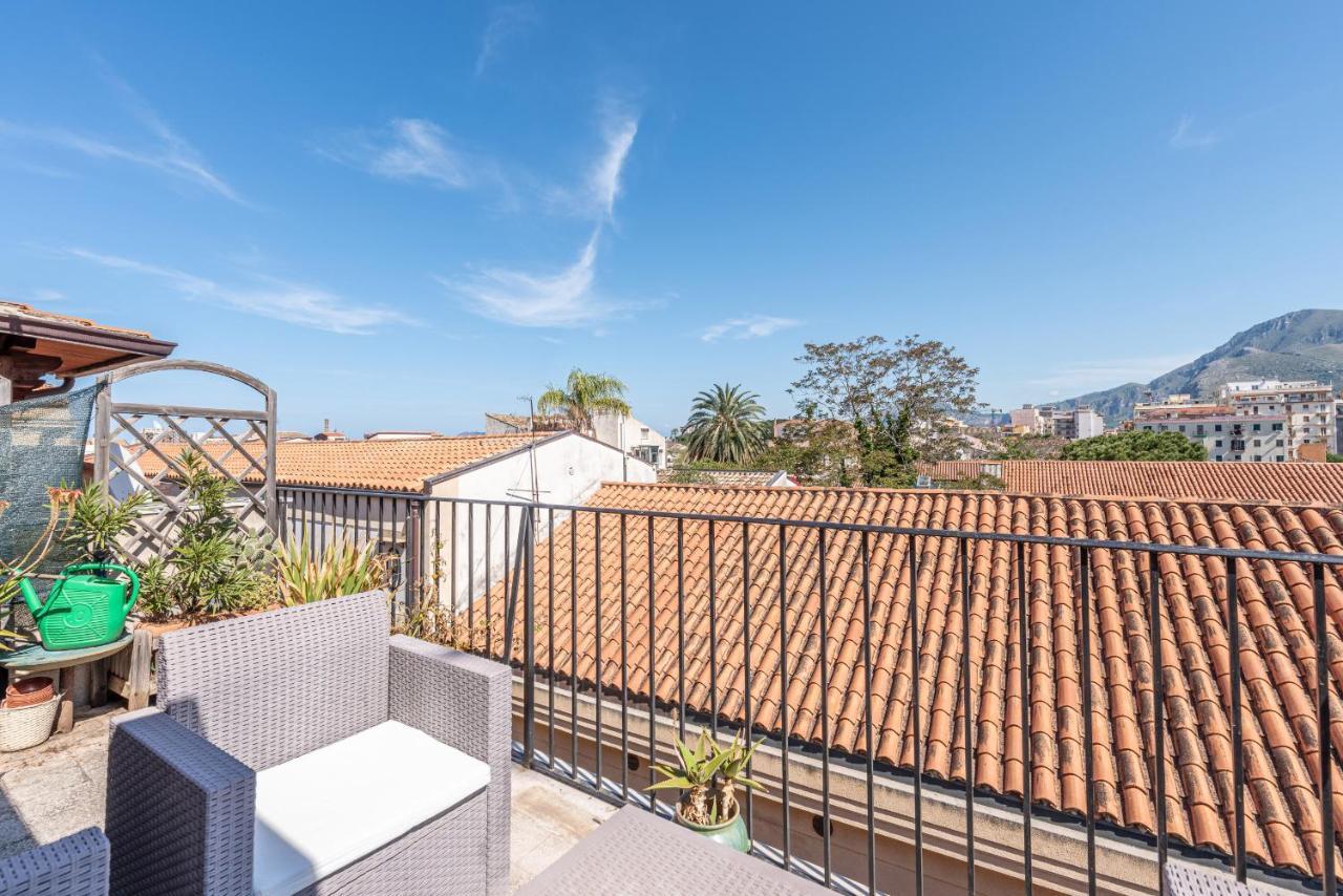 Schiavuzzo Apartment With Terrace By Wonderful Italy Palermo Luaran gambar