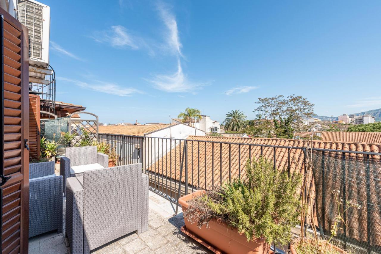Schiavuzzo Apartment With Terrace By Wonderful Italy Palermo Luaran gambar